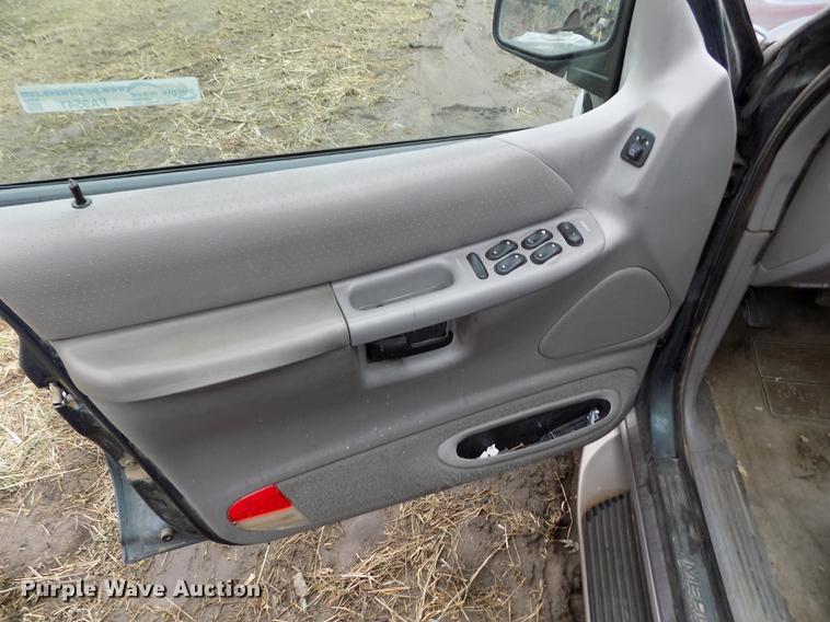 image for item FA9541 1997 Mercury Mountaineer SUV