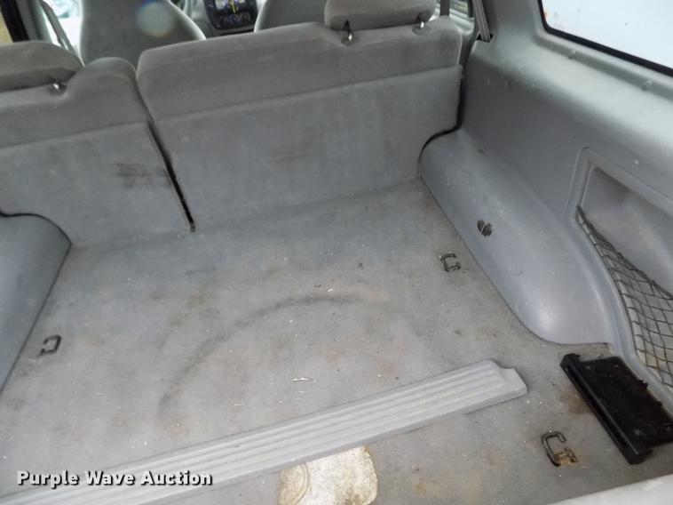 image for item FA9541 1997 Mercury Mountaineer SUV