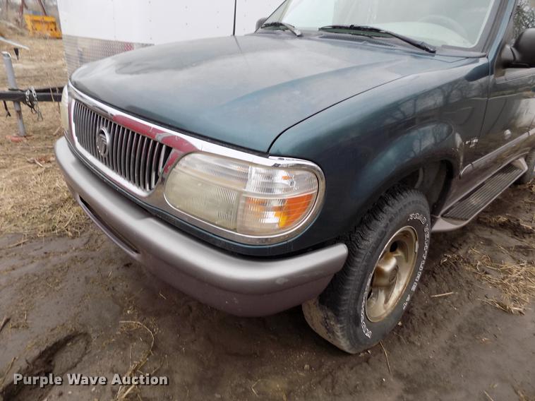 image for item FA9541 1997 Mercury Mountaineer SUV
