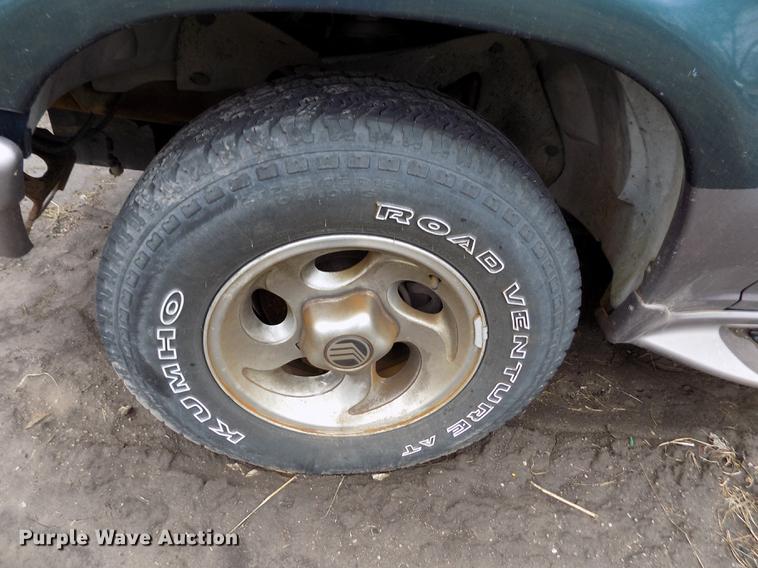 image for item FA9541 1997 Mercury Mountaineer SUV