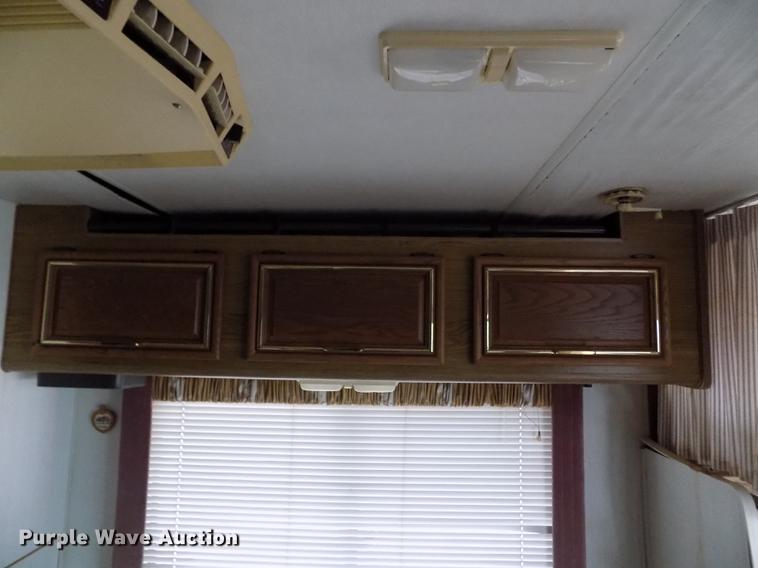 image for item FA9542 1991 Ford Econoline E350 Tioga Arrow RV