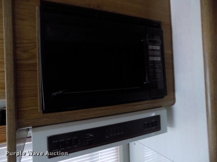 image for item FA9542 1991 Ford Econoline E350 Tioga Arrow RV