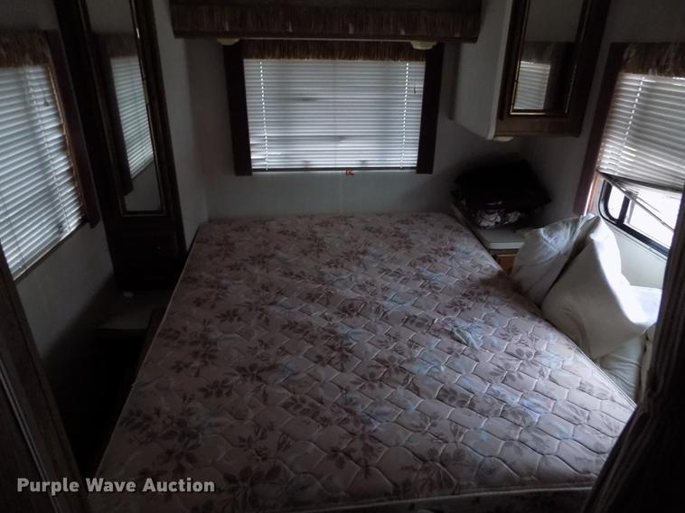 image for item FA9542 1991 Ford Econoline E350 Tioga Arrow RV