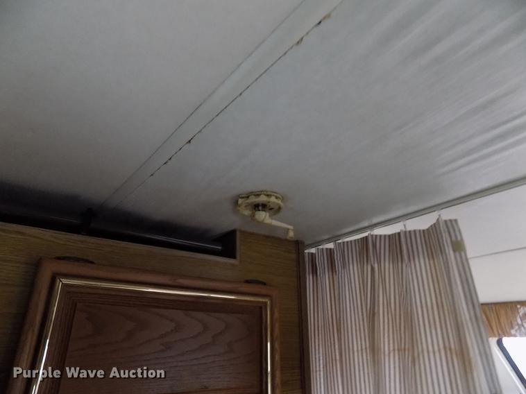 image for item FA9542 1991 Ford Econoline E350 Tioga Arrow RV