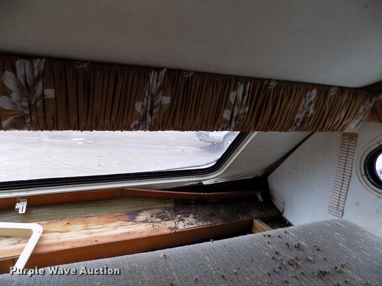 image for item FA9542 1991 Ford Econoline E350 Tioga Arrow RV