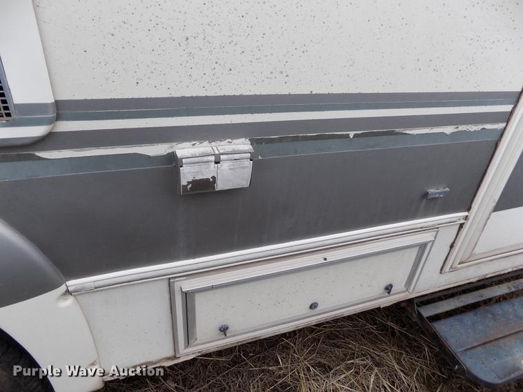 image for item FA9542 1991 Ford Econoline E350 Tioga Arrow RV