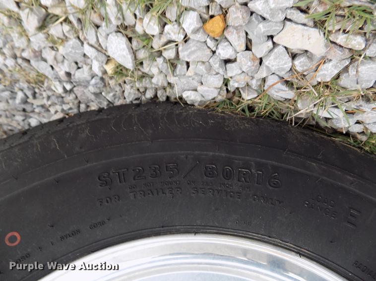 image for item FA9543 2012 ATC M0TGRSX8544TTA4 enclosed cargo trailer