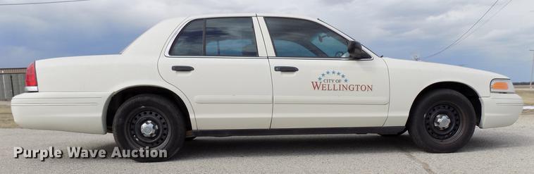 image for item FC9519 1999 Ford Crown Victoria Police Interceptor