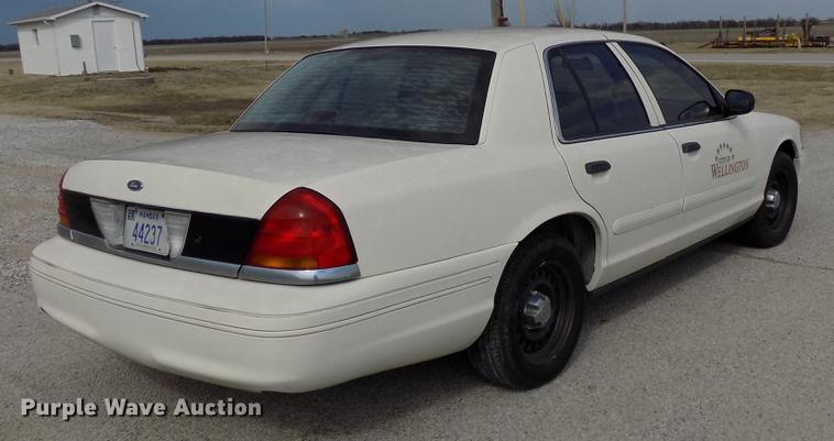 image for item FC9519 1999 Ford Crown Victoria Police Interceptor