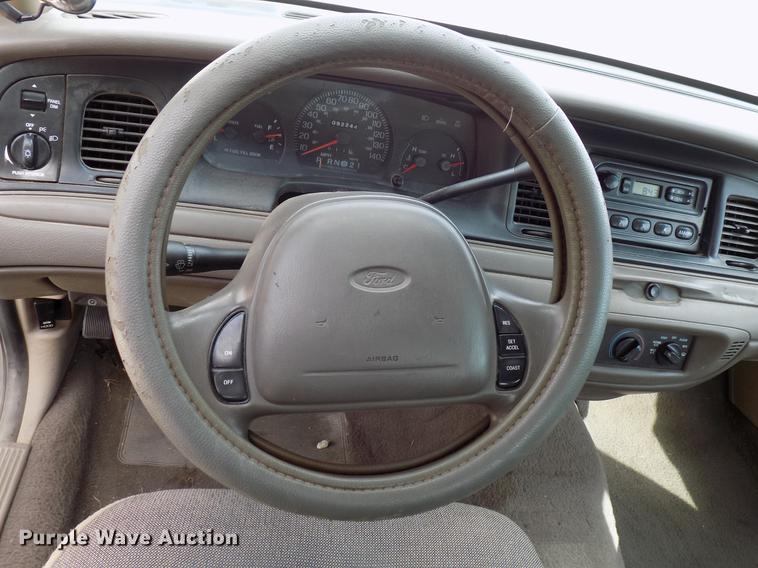 image for item FC9519 1999 Ford Crown Victoria Police Interceptor