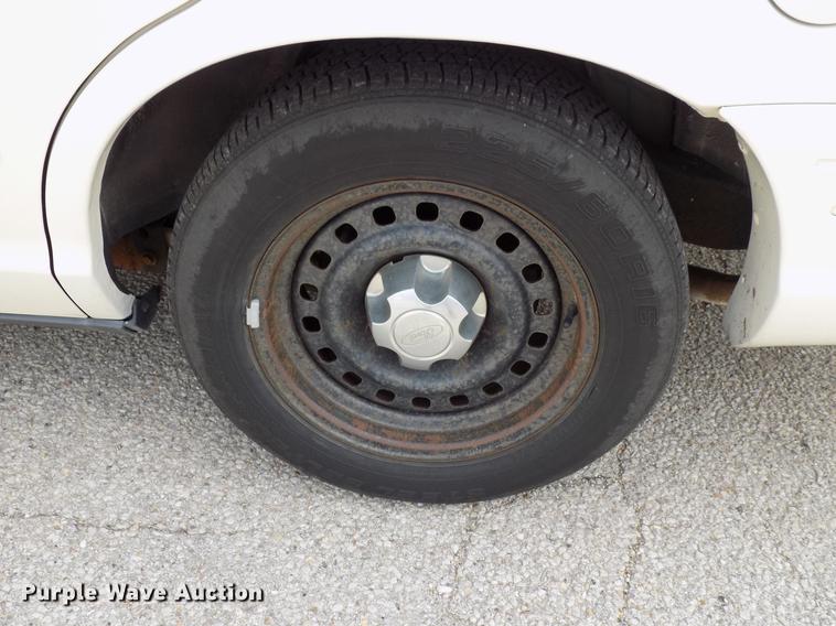 image for item FC9519 1999 Ford Crown Victoria Police Interceptor