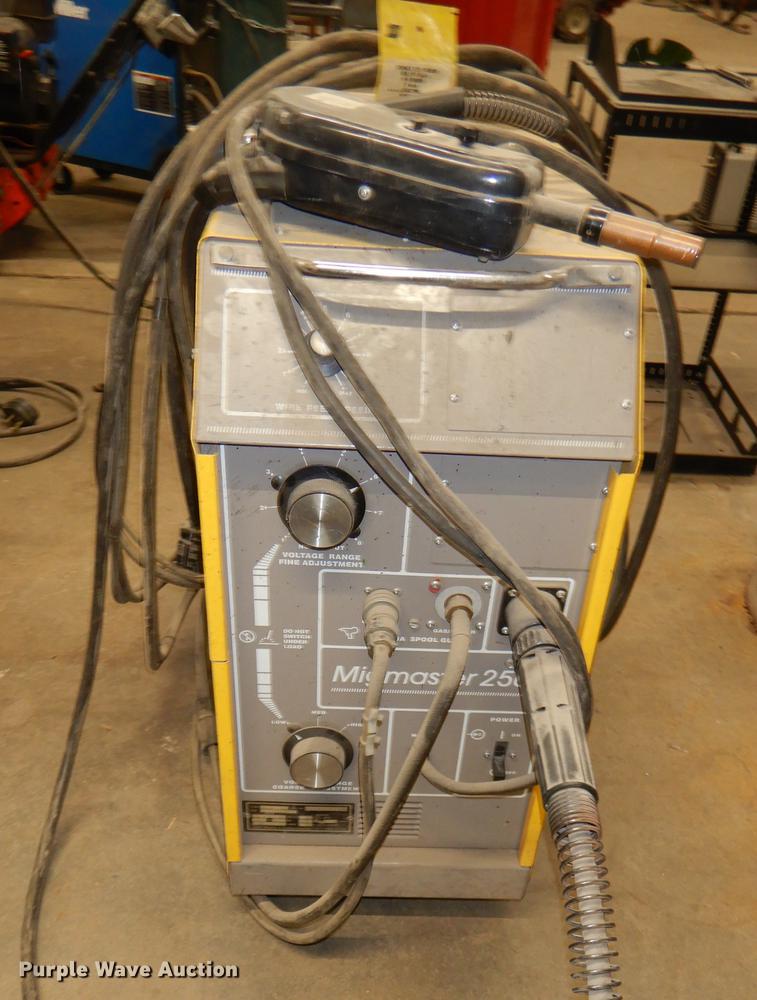 image for item FK9017 Esab Migmaster 250 welder
