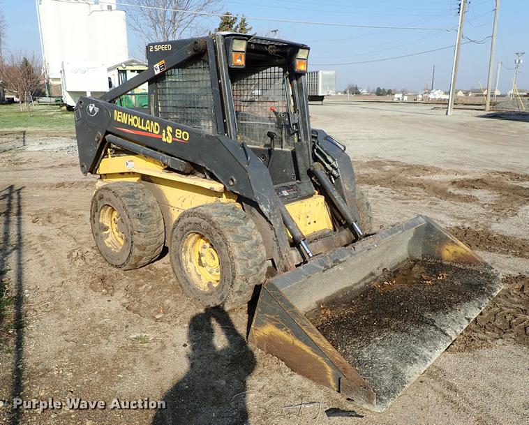 image for item FN9764 2001 New Holland LS180 skid steer