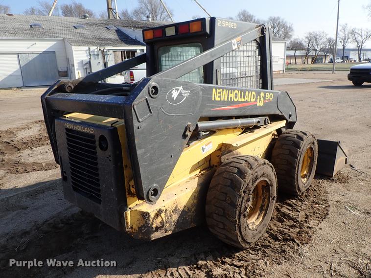 image for item FN9764 2001 New Holland LS180 skid steer