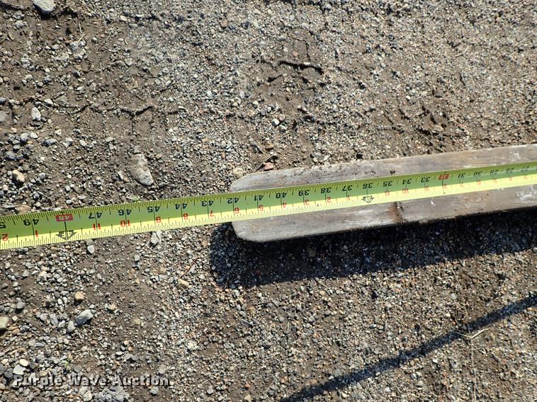 image for item FN9764 2001 New Holland LS180 skid steer