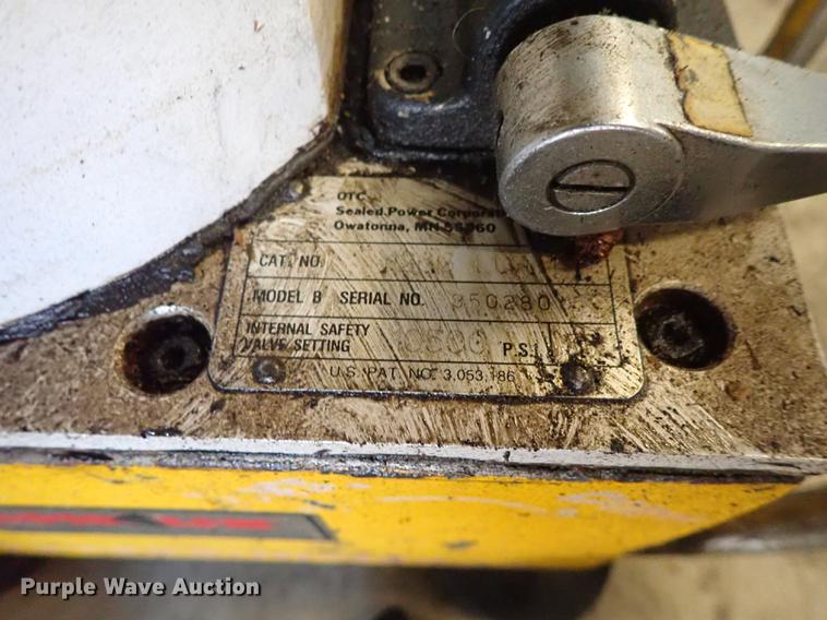 image for item FN9778 Amkus rescue tools