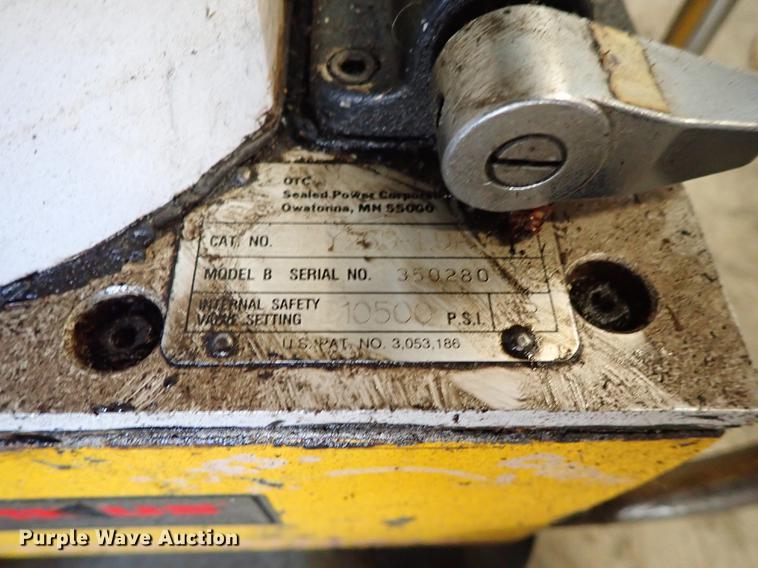 image for item FN9778 Amkus rescue tools