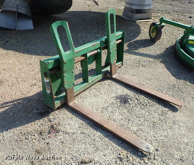 image for item FN9785 John Deere 4600 tractor