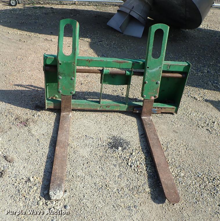 image for item FN9785 John Deere 4600 tractor