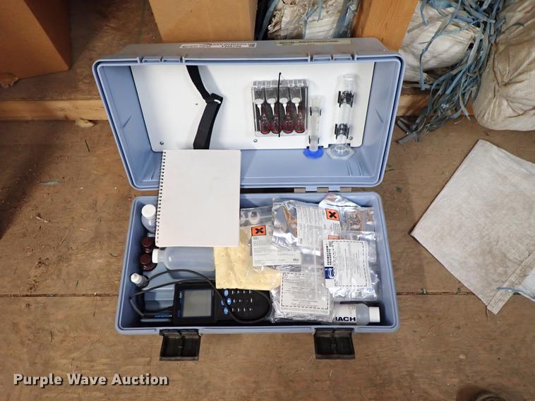 Hach CEL/850 drinking water laboratory test kit in Colwich, KS Item