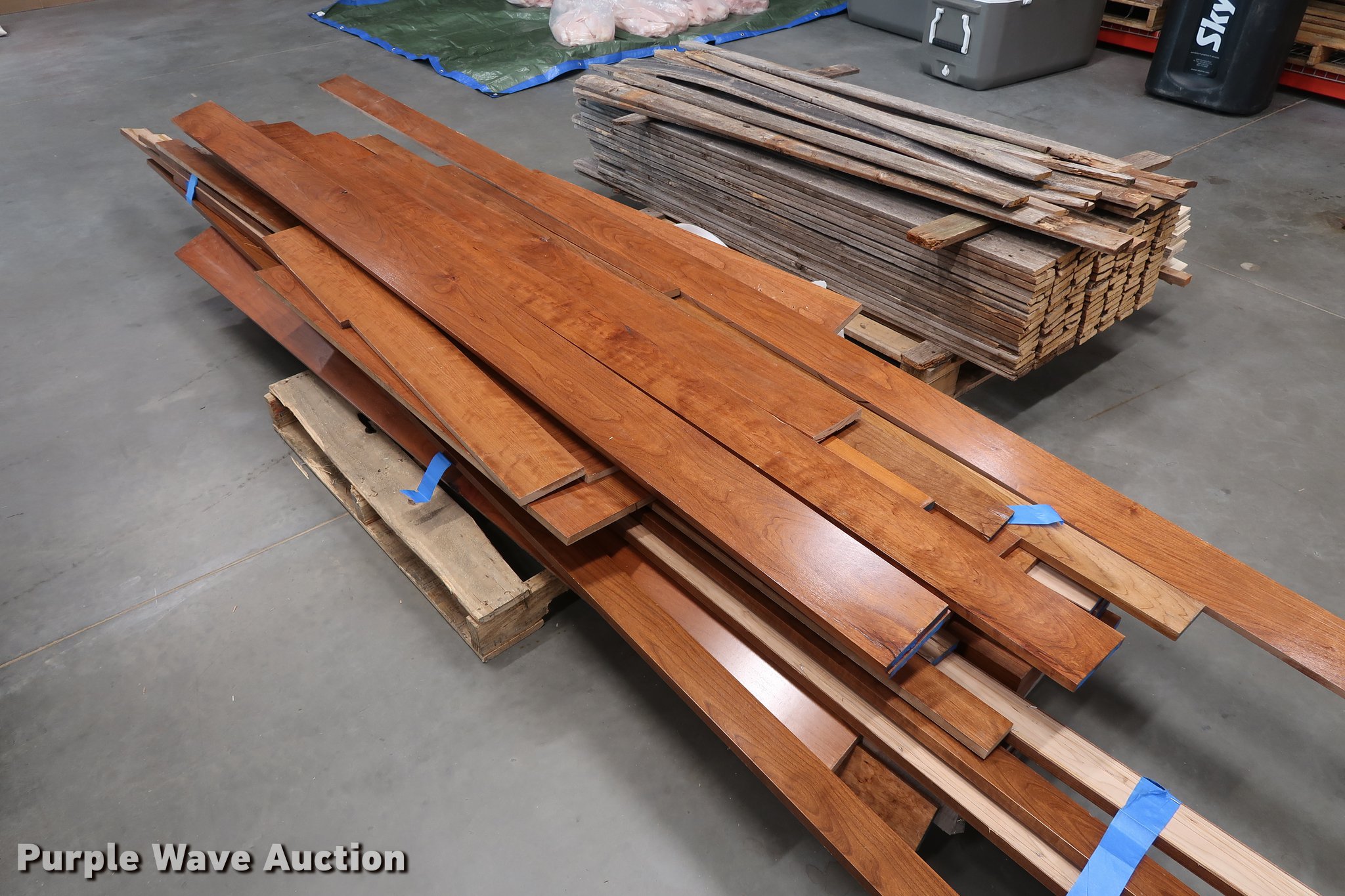 Lumber in Oklahoma City, OK Item FQ9226 sold Purple Wave