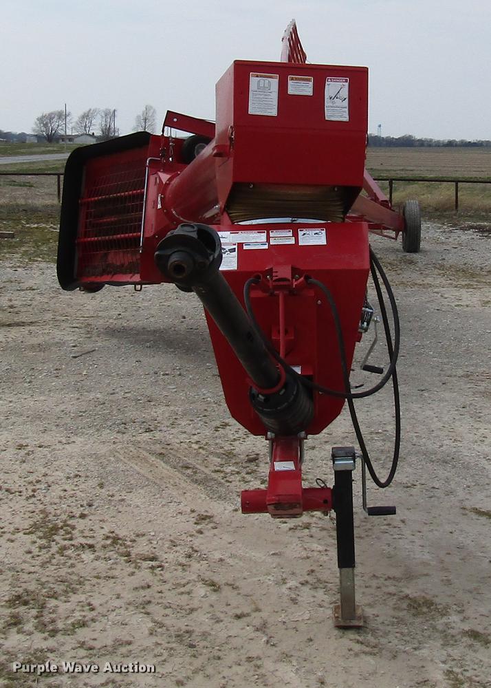 image for item DB6751 Westfield MKX130-94 grain auger