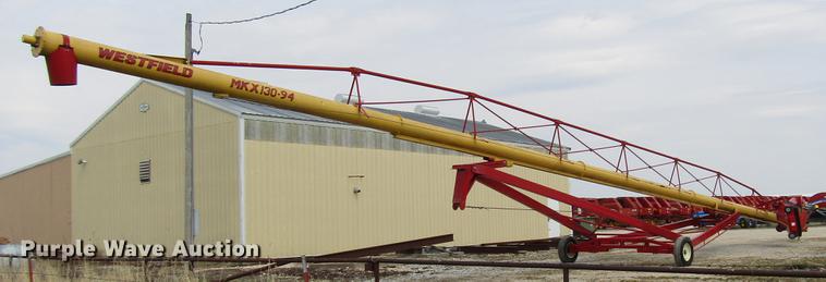 image for item DB6751 Westfield MKX130-94 grain auger