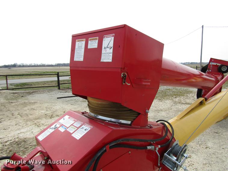 image for item DB6751 Westfield MKX130-94 grain auger