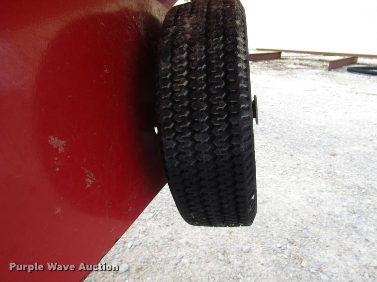 image for item DB6751 Westfield MKX130-94 grain auger