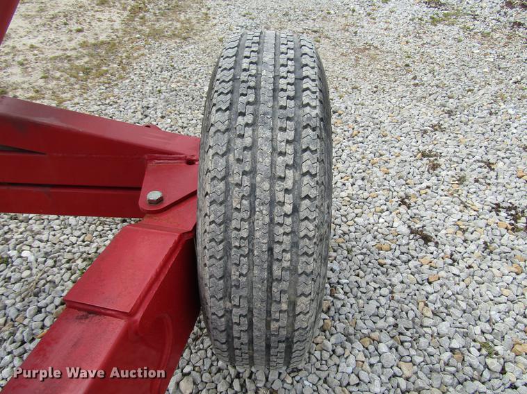 image for item DB6751 Westfield MKX130-94 grain auger