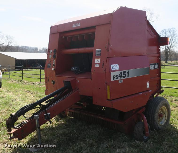 image for item DB8841 1999 Case IH RS451 round baler