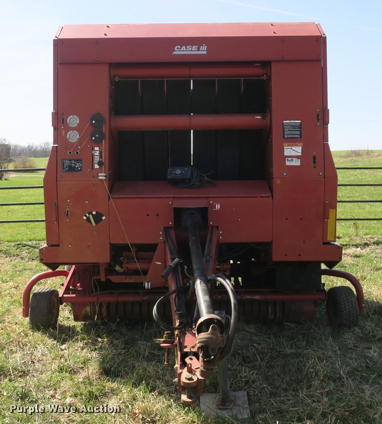 image for item DB8841 1999 Case IH RS451 round baler