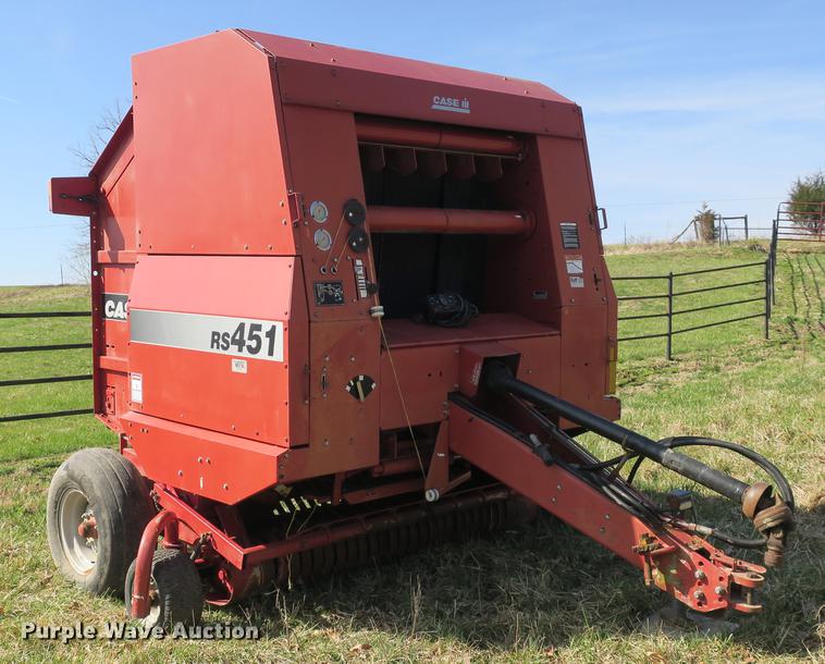 image for item DB8841 1999 Case IH RS451 round baler