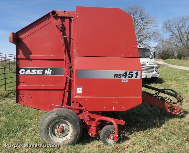 image for item DB8841 1999 Case IH RS451 round baler