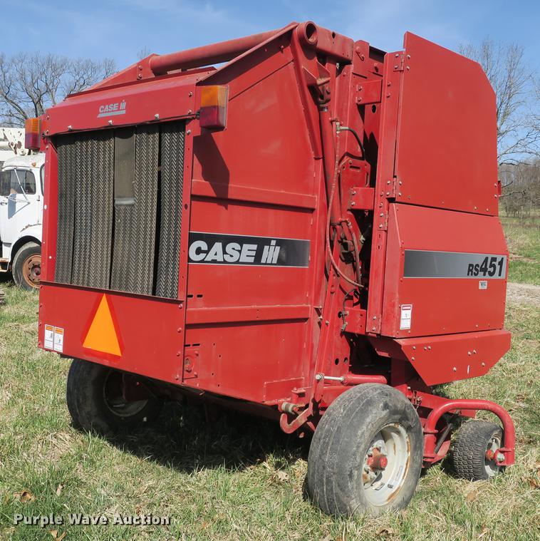 image for item DB8841 1999 Case IH RS451 round baler
