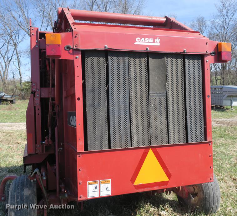 image for item DB8841 1999 Case IH RS451 round baler