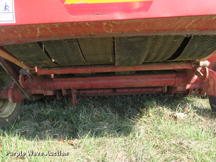 image for item DB8841 1999 Case IH RS451 round baler
