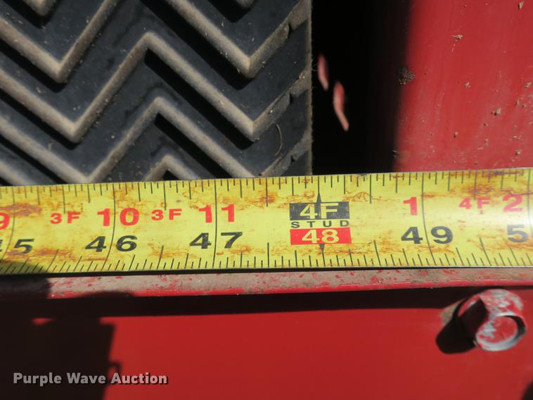 image for item DB8841 1999 Case IH RS451 round baler