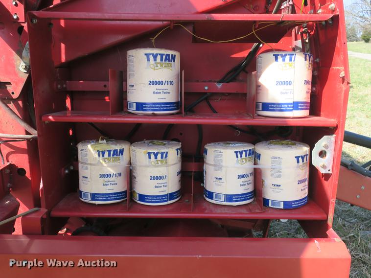 image for item DB8841 1999 Case IH RS451 round baler