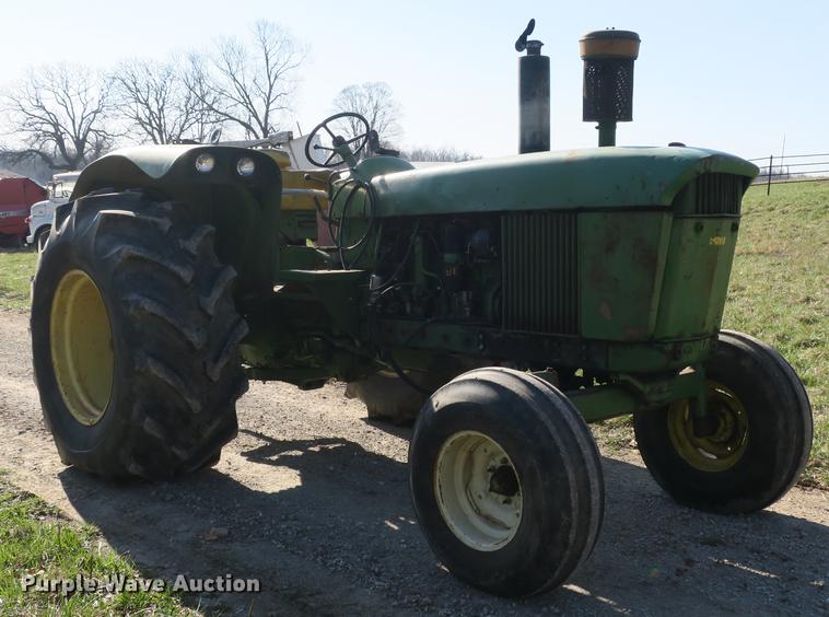 image for item DB8844 John Deere 4020 tractor