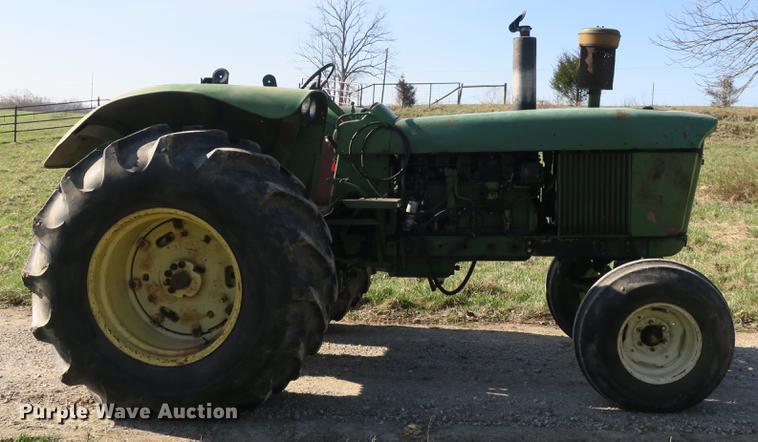 image for item DB8844 John Deere 4020 tractor