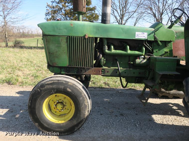 image for item DB8844 John Deere 4020 tractor