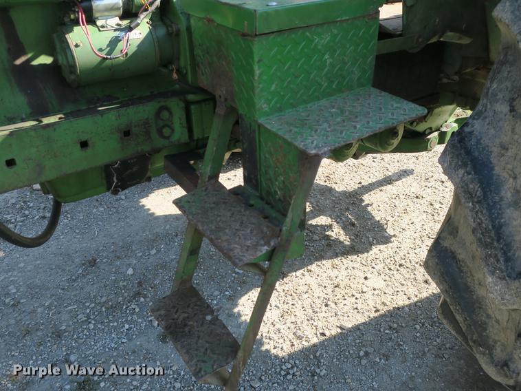 image for item DB8844 John Deere 4020 tractor