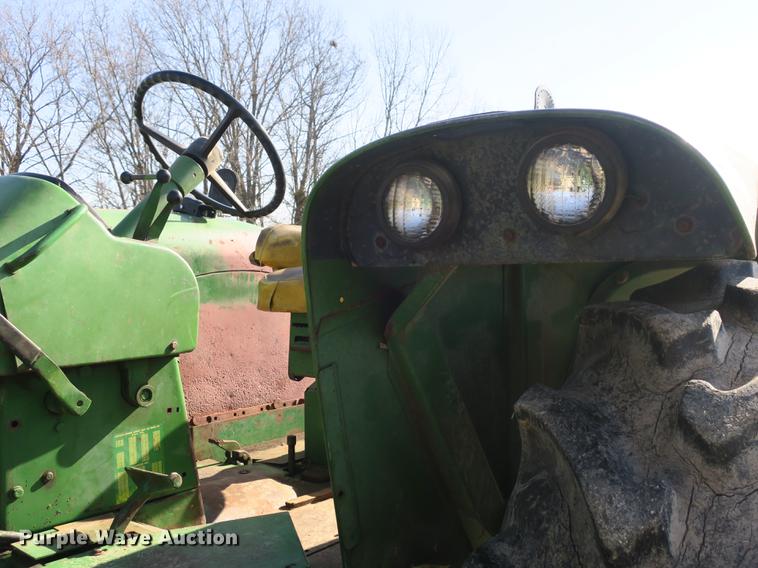 image for item DB8844 John Deere 4020 tractor