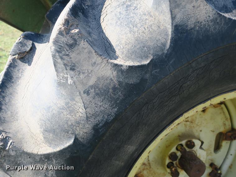 image for item DB8844 John Deere 4020 tractor