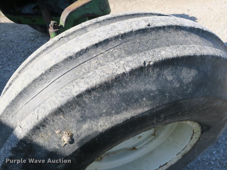 image for item DB8844 John Deere 4020 tractor