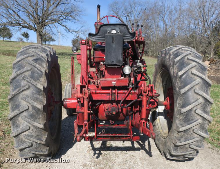 image for item DB8845 Farmall Super M tractor