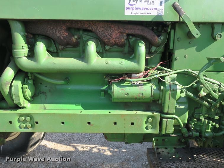 image for item DB8846 John Deere 4020 tractor