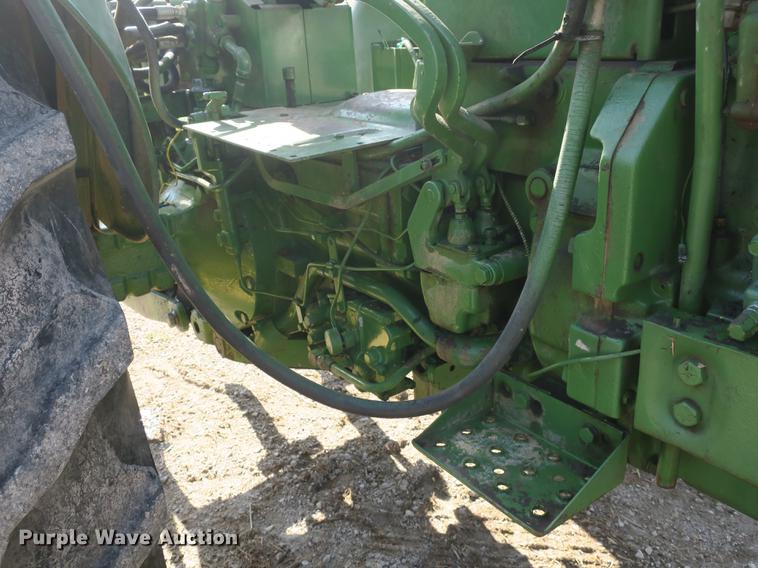 image for item DB8846 John Deere 4020 tractor