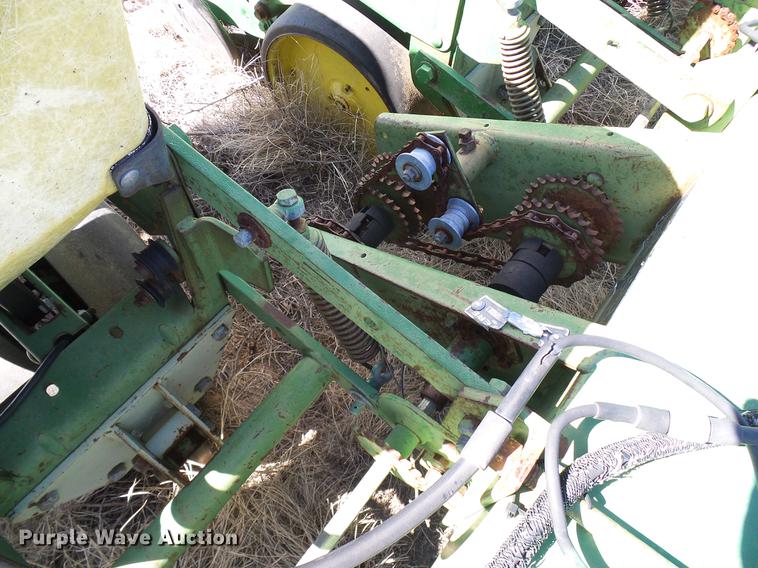 image for item DD6019 John Deere 7000 planter